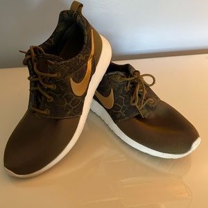 Green custom Nikes size 9